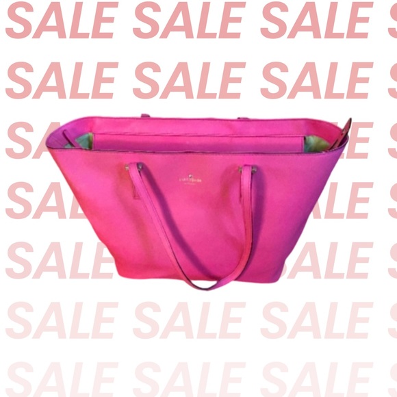 kate spade Handbags - BEAUTIFUL Pre-owned Hot Pink Kate Spade purse in good condition.